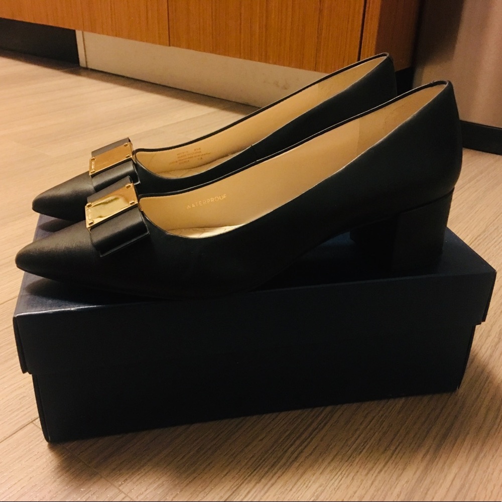Cole Haan Weatherproof Tali Modern Bow Pump Sz 8.5